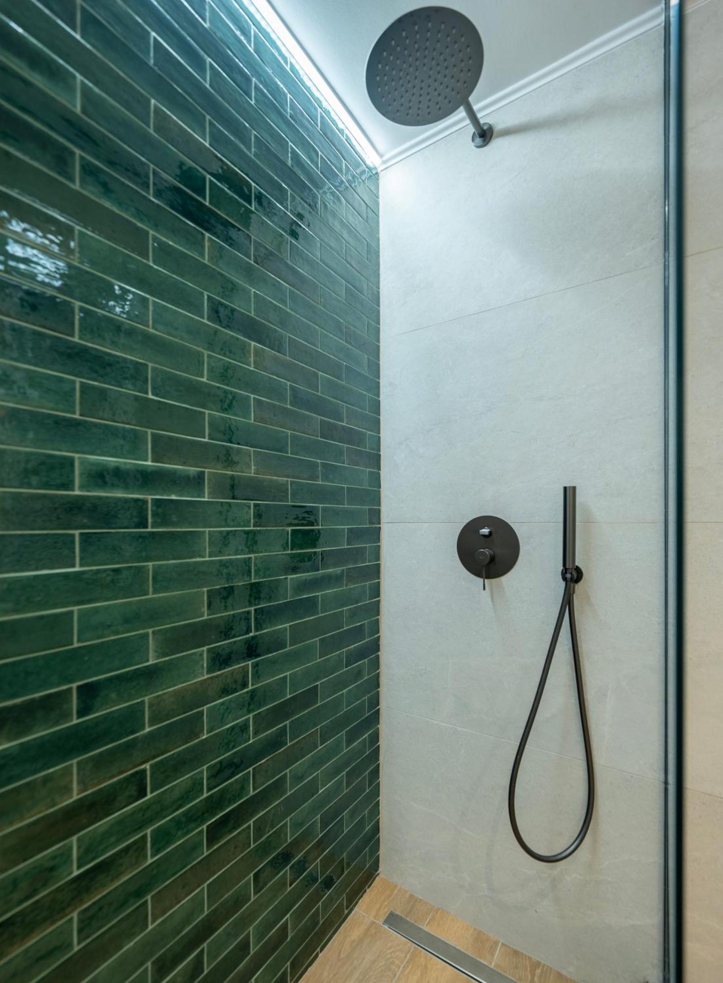 Derouse Othon Suite With Hydromassage Jacuzzi Athen Eksteriør billede